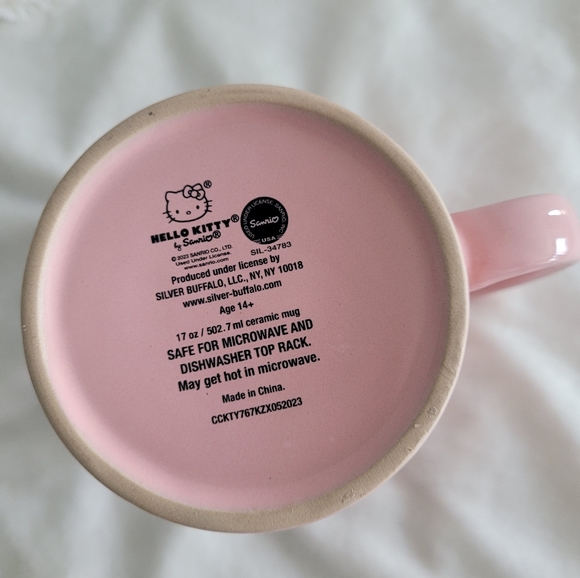 NEW Hello Kitty 17oz Pink Flower Pot Mug - Picture 7 of 7